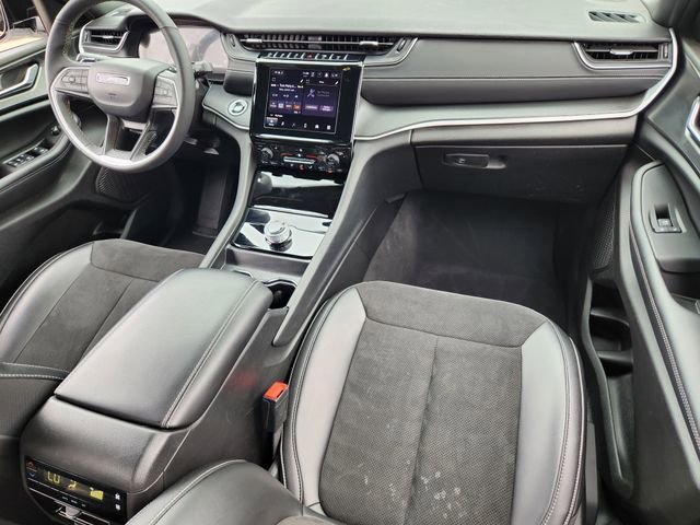 Certified 2025 Jeep Grand Cherokee L Laredo AWD/4WD image 22