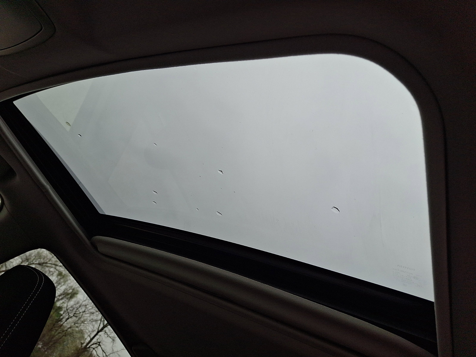 Used 2017 Toyota RAV4 XLE image 14