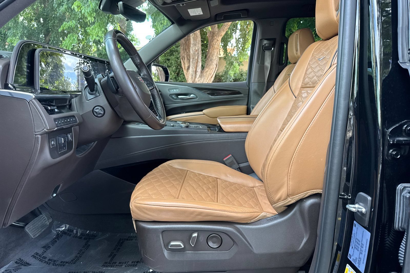 Used 2022 Cadillac Escalade ESV Sport w/ Touring Package AWD/4WD image 10