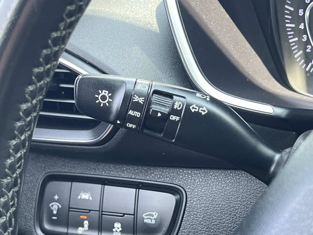 Used 2020 Hyundai Santa Fe SEL w/ Convenience + Premium Package FWD image 30