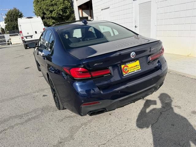 Used 2022 BMW M550i xDrive w/ Premium Package image 4
