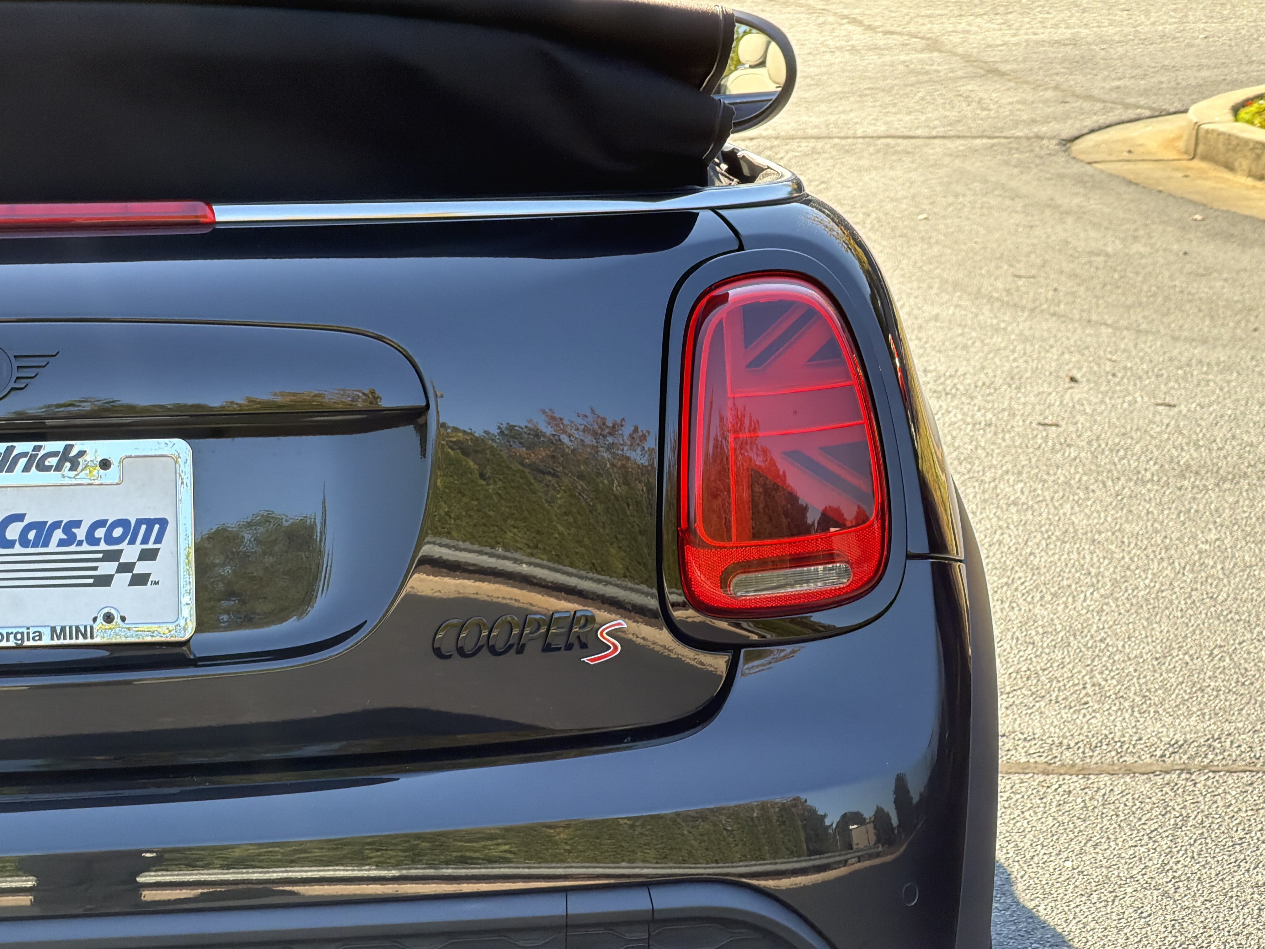 Certified 2024 MINI Cooper S FWD image 22