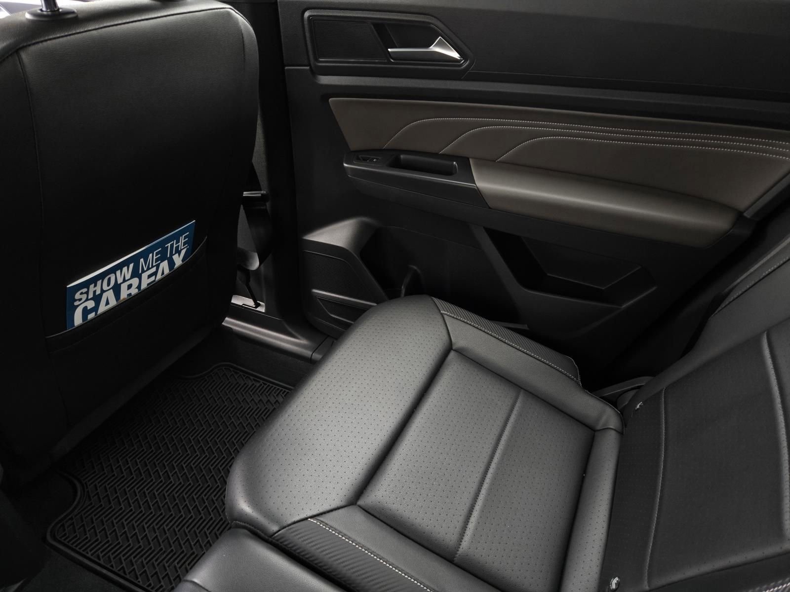 Used 2022 Volkswagen Atlas Cross Sport SEL R-Line w/ Cross Sport MDO Package image 17