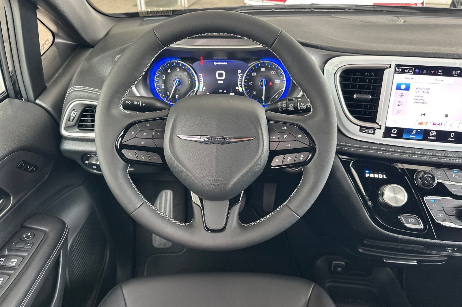 New 2026 Chrysler Pacifica Select image 15