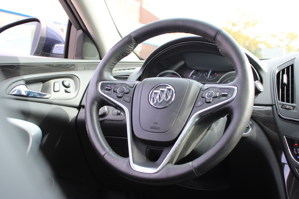 Used 2015 Buick Regal Premium w/ Experience Buick Package FWD image 36