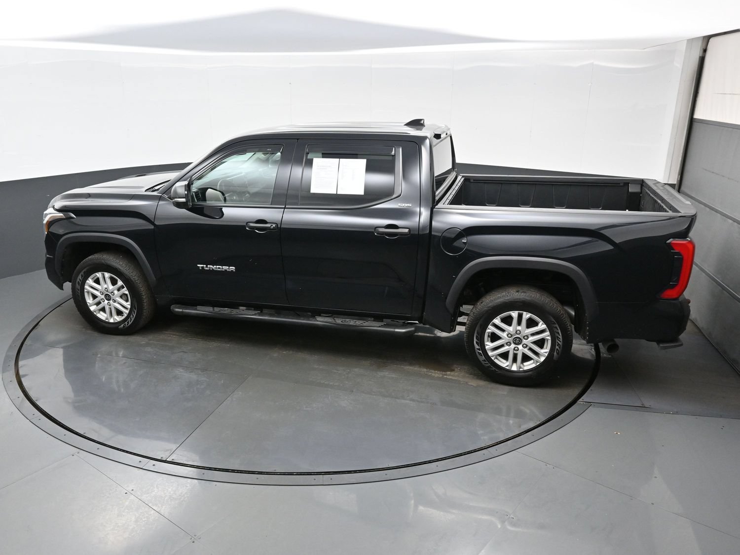 Used 2023 Toyota Tundra SR5 w/ SR5 Convenience Package AWD/4WD image 35