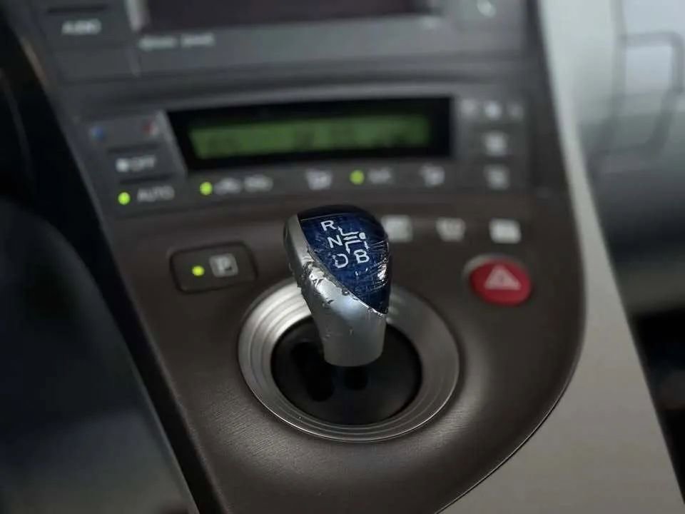 Used 2015 Toyota Prius Three image 22