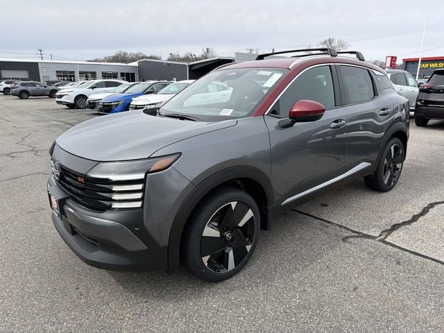 New 2026 Nissan Kicks SR w/ Cold Weather Package