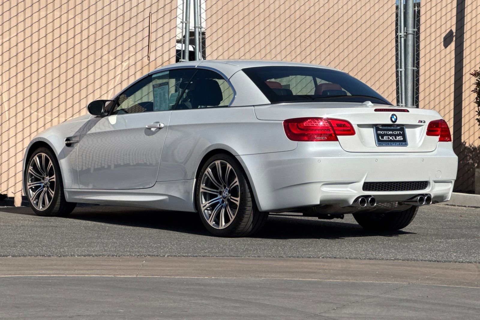 Used 2011 BMW M3 Convertible RWD image 6