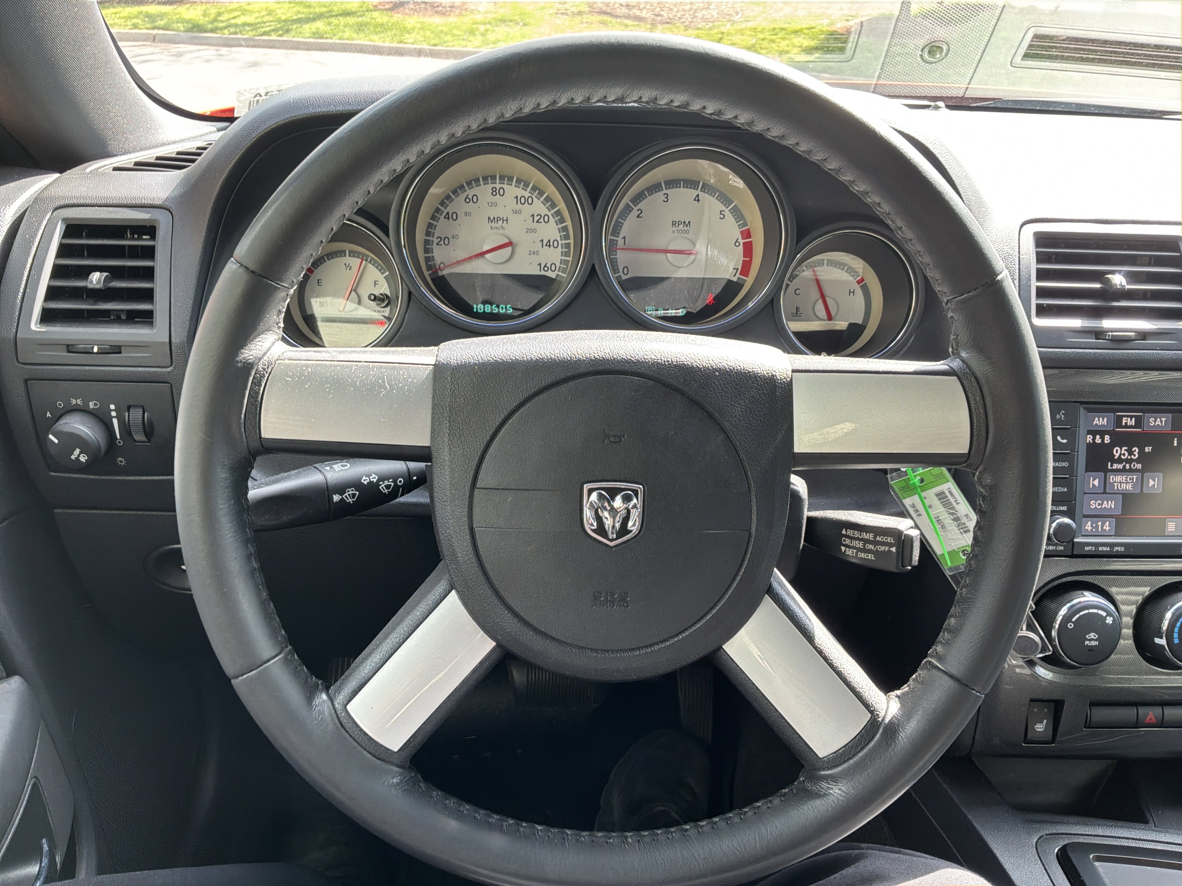 Used 2010 Dodge Challenger R/T image 18