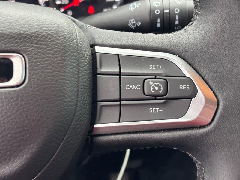 Used 2024 Jeep Compass Latitude image 20