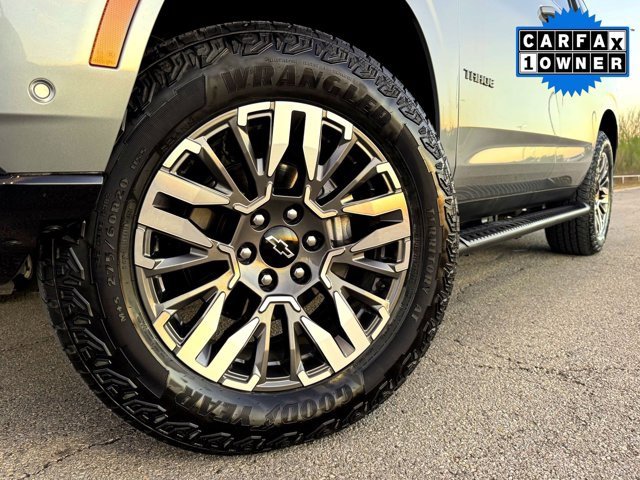 Used 2025 Chevrolet Tahoe Z71 w/ Z71 Off-Road Package image 2