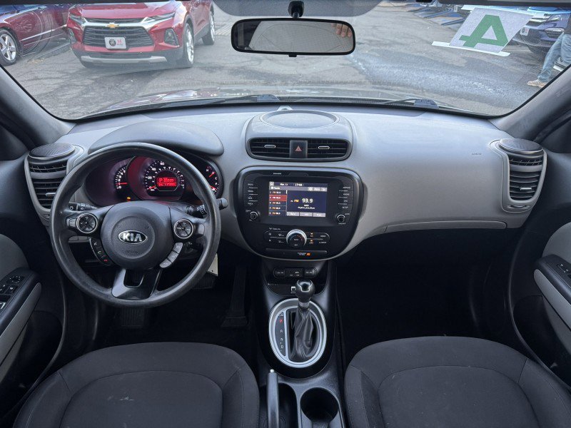 Used 2019 Kia Soul w/ Convenience Package FWD image 16