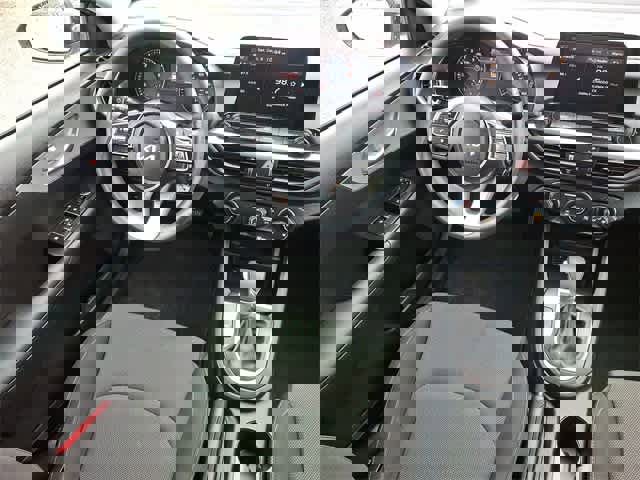 Used 2024 Kia Forte LXS image 10