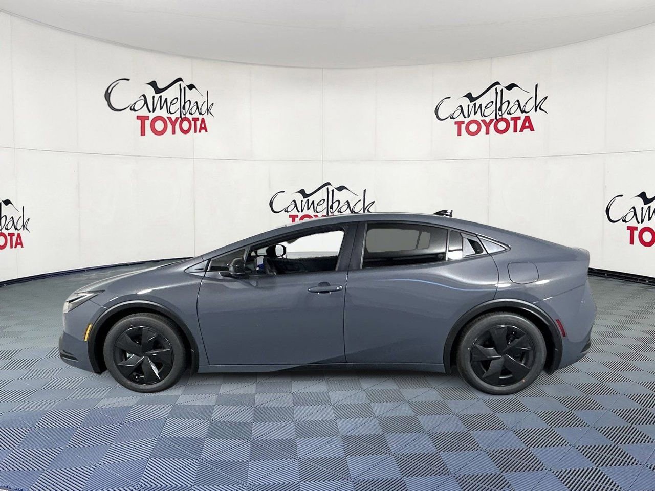 New 2026 Toyota Prius Plug-In Hybrid image 4