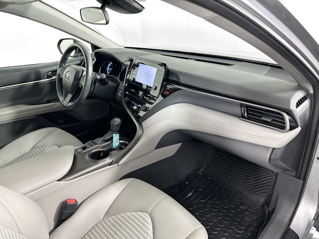 Used 2022 Toyota Camry SE FWD image 27