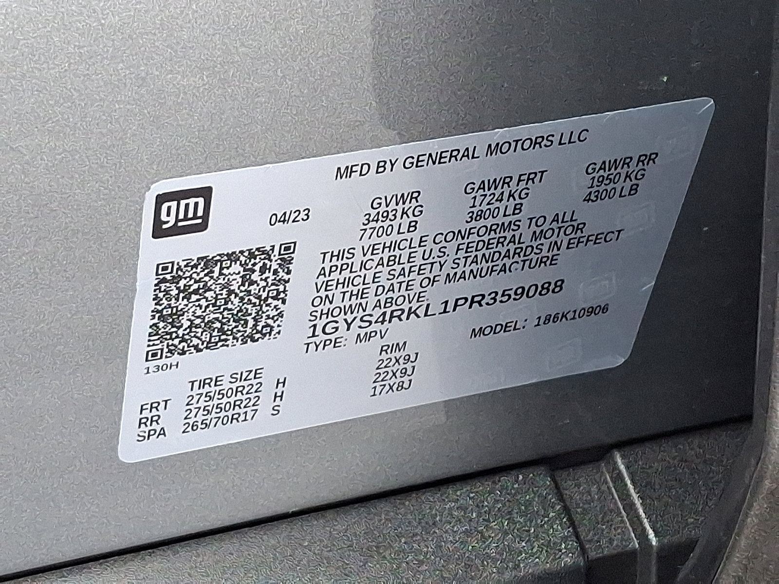 Used 2023 Cadillac Escalade ESV Sport Platinum w/ LPO, ONYX Package image 27
