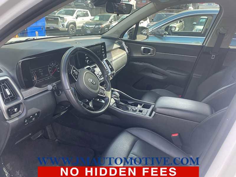 Used 2021 Kia Sorento EX w/ Panoramic Sunroof Package AWD/4WD image 2