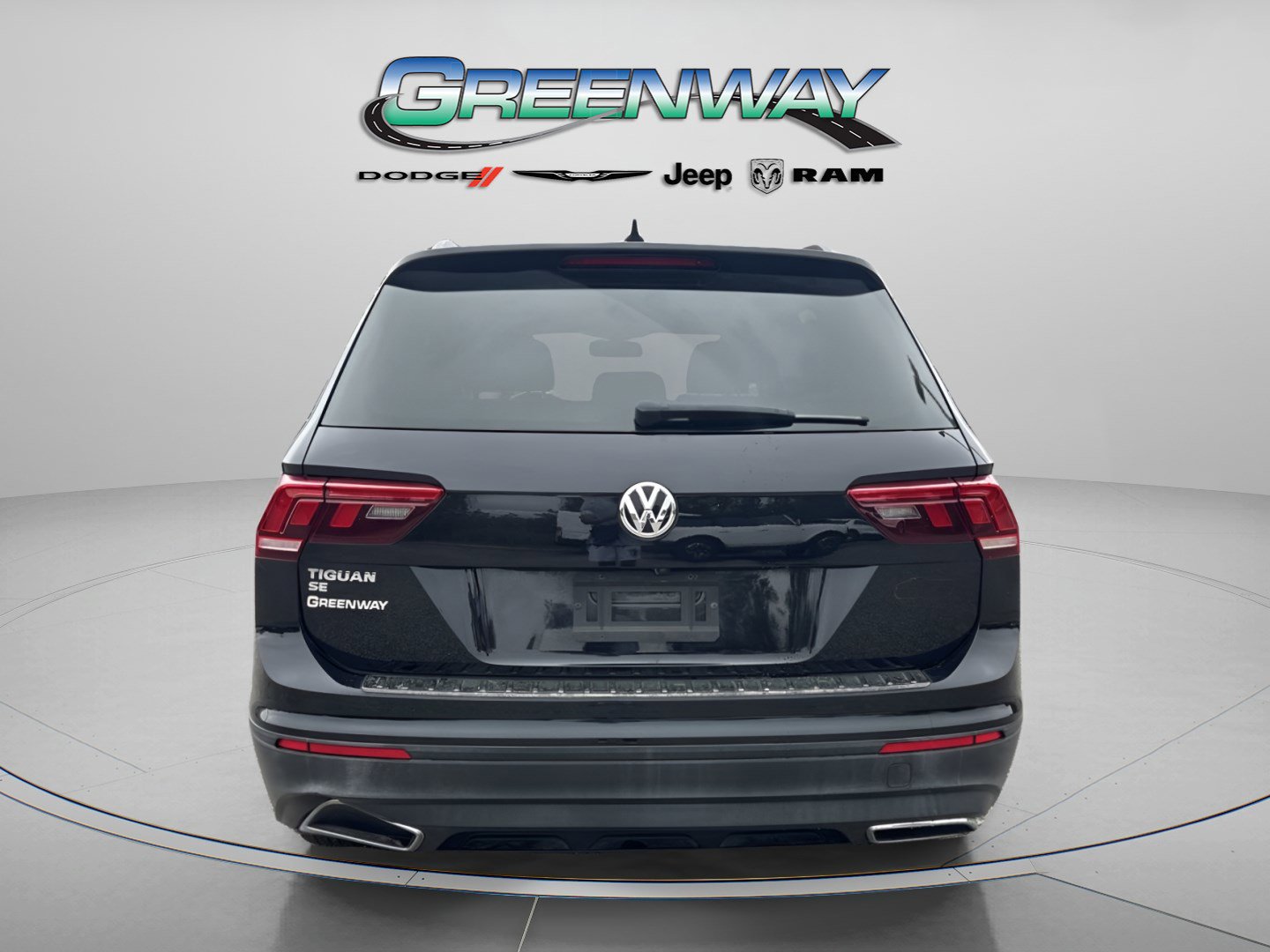 Used 2019 Volkswagen Tiguan SE image 3