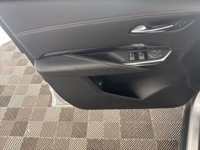 Used 2021 Cadillac XT4 Luxury w/ Driver Awareness Package image 23