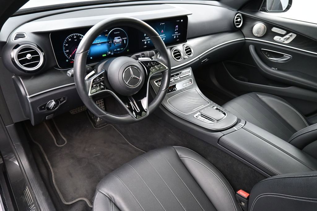 Used 2023 Mercedes-Benz E 450 4MATIC All-Terrain Wagon image 4