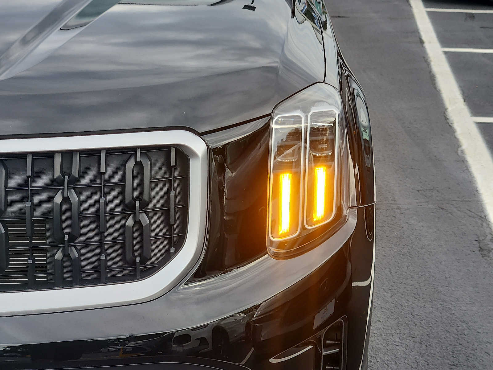 Used 2024 Kia Telluride LX FWD image 9