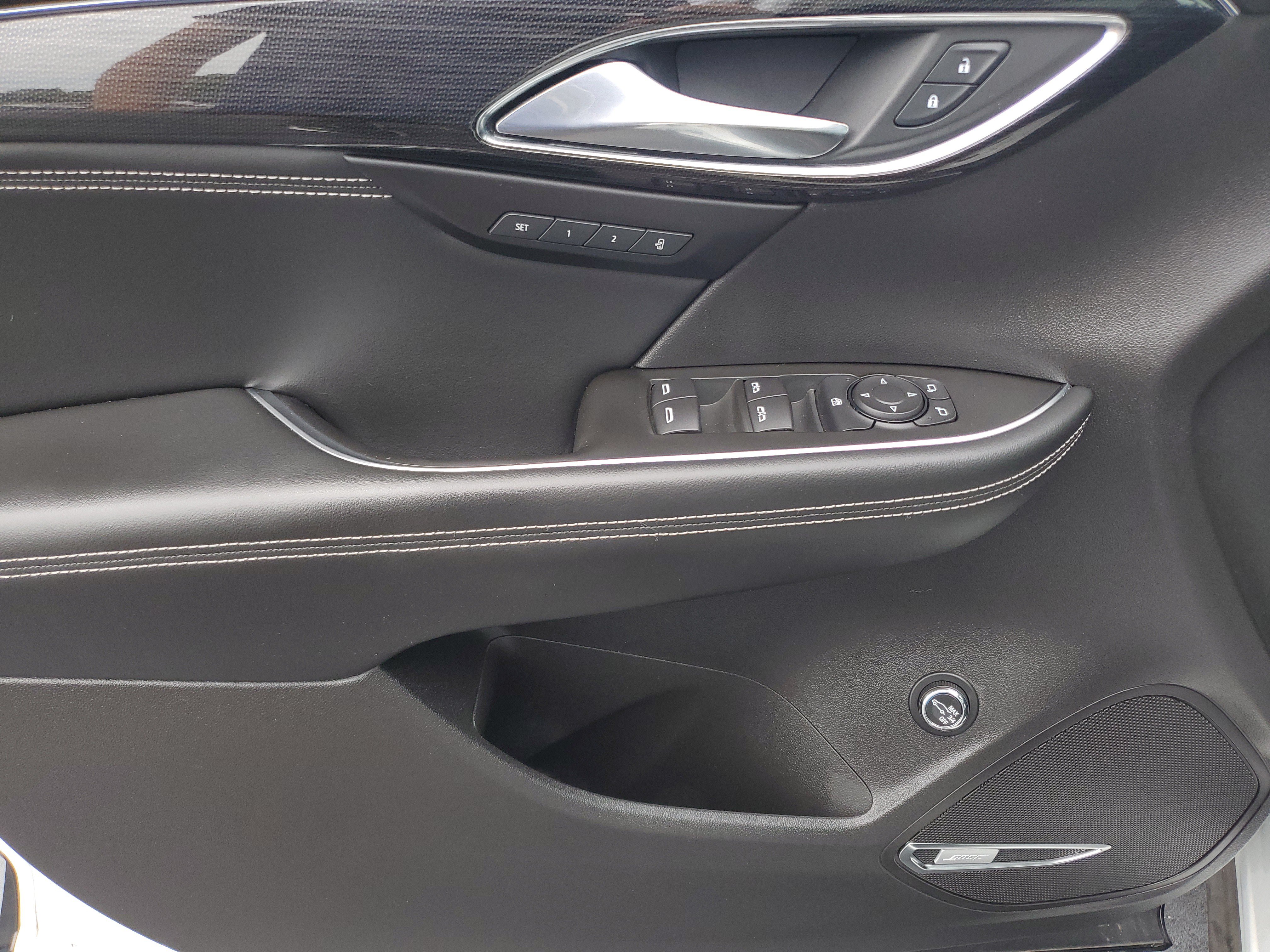 Used 2022 Buick Envision Essence w/ Technology Package I FWD image 20