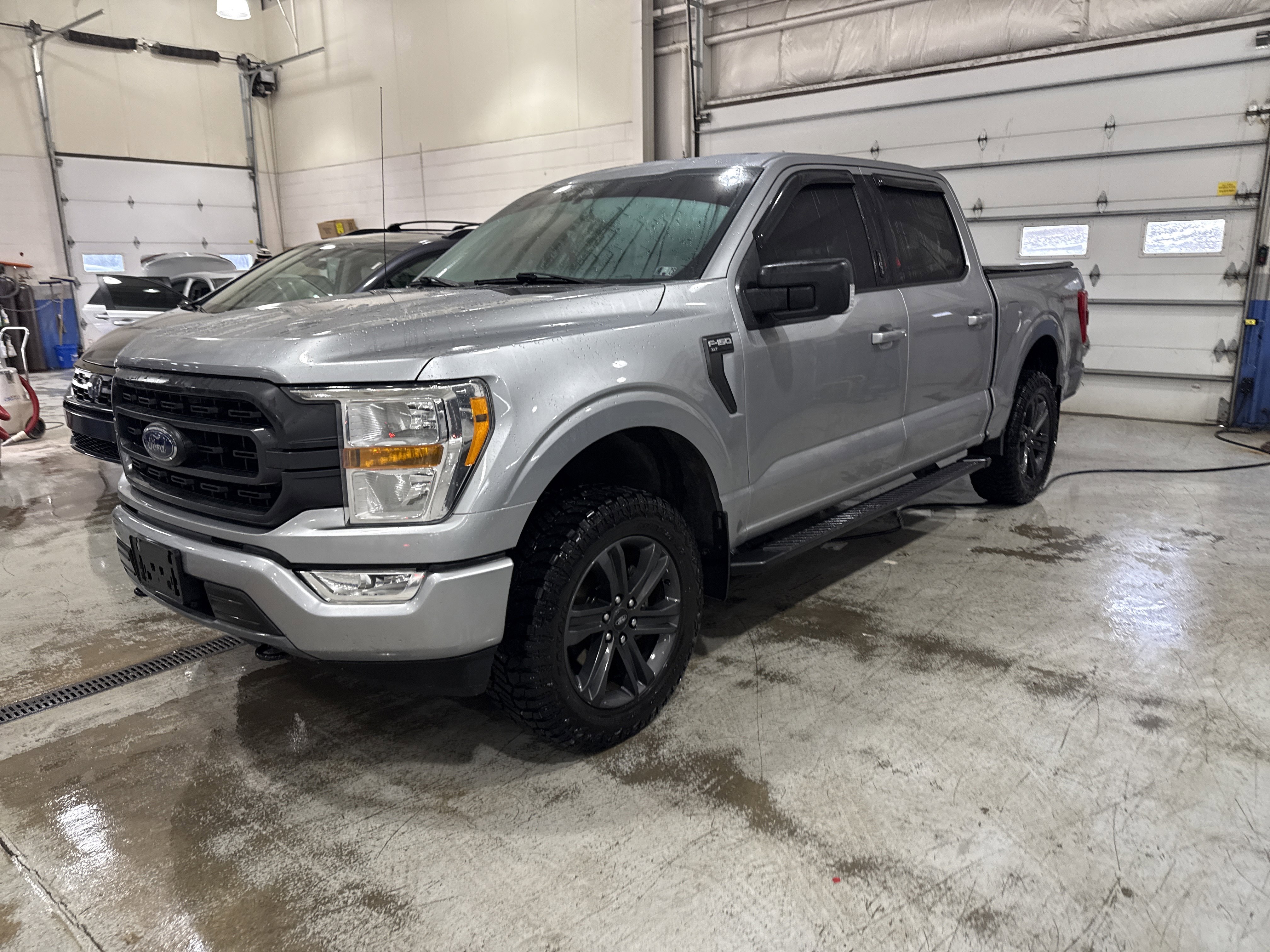 Used 2021 Ford F150 XLT w/ Equipment Group 301A Mid image 7