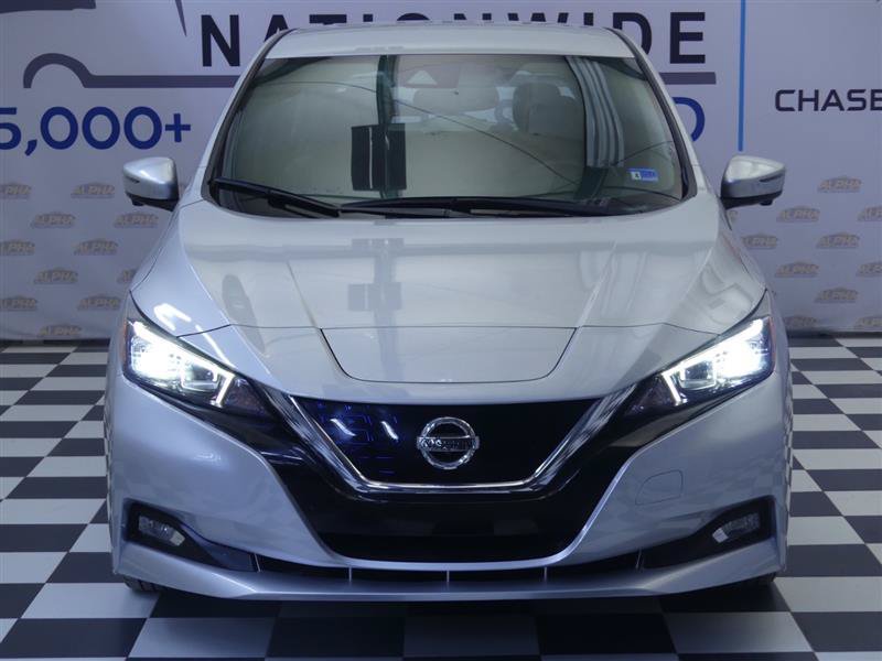 Used 2018 Nissan Leaf SL w/ SL Technology Package FWD image 2