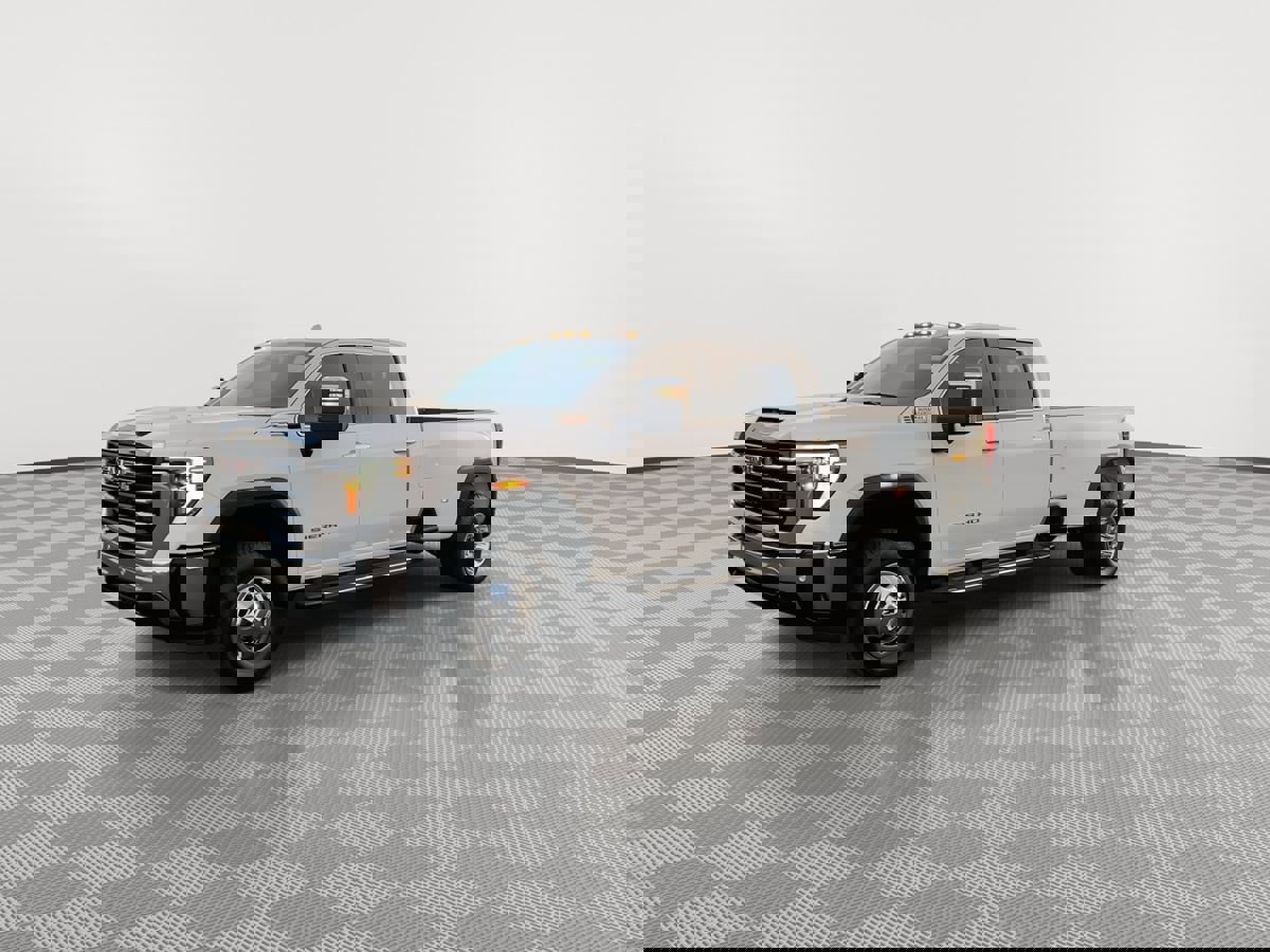 Used 2024 GMC Sierra 3500 SLT w/ SLT Premium Package image 3