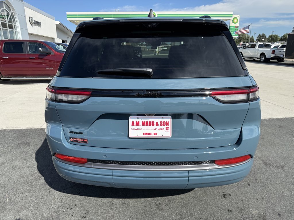 New 2027 Jeep Grand Cherokee Limited AWD/4WD image 7