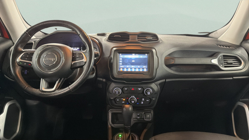 Used 2020 Jeep Renegade Latitude w/ Cold Weather Group FWD image 33