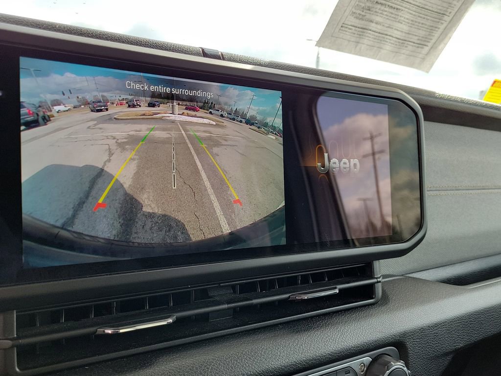 Used 2024 Jeep Wrangler Sport S image 28