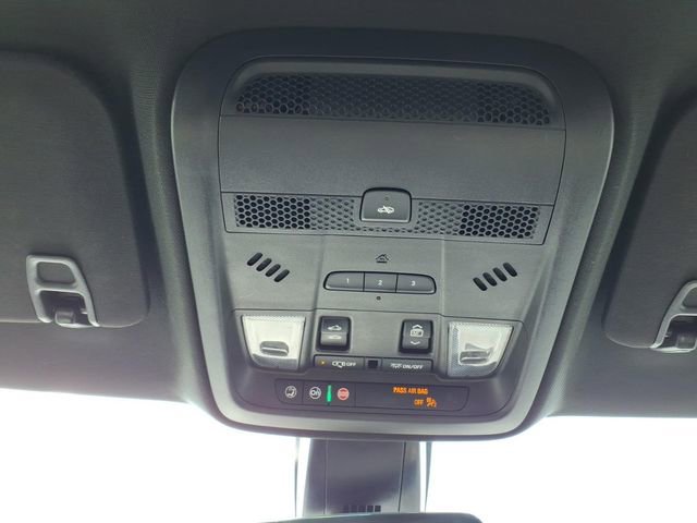 Used 2023 Cadillac XT5 Premium Luxury image 32