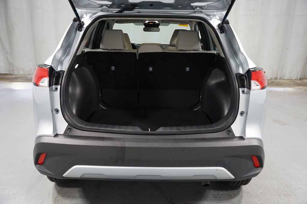 Certified 2025 Toyota Corolla Cross L image 31