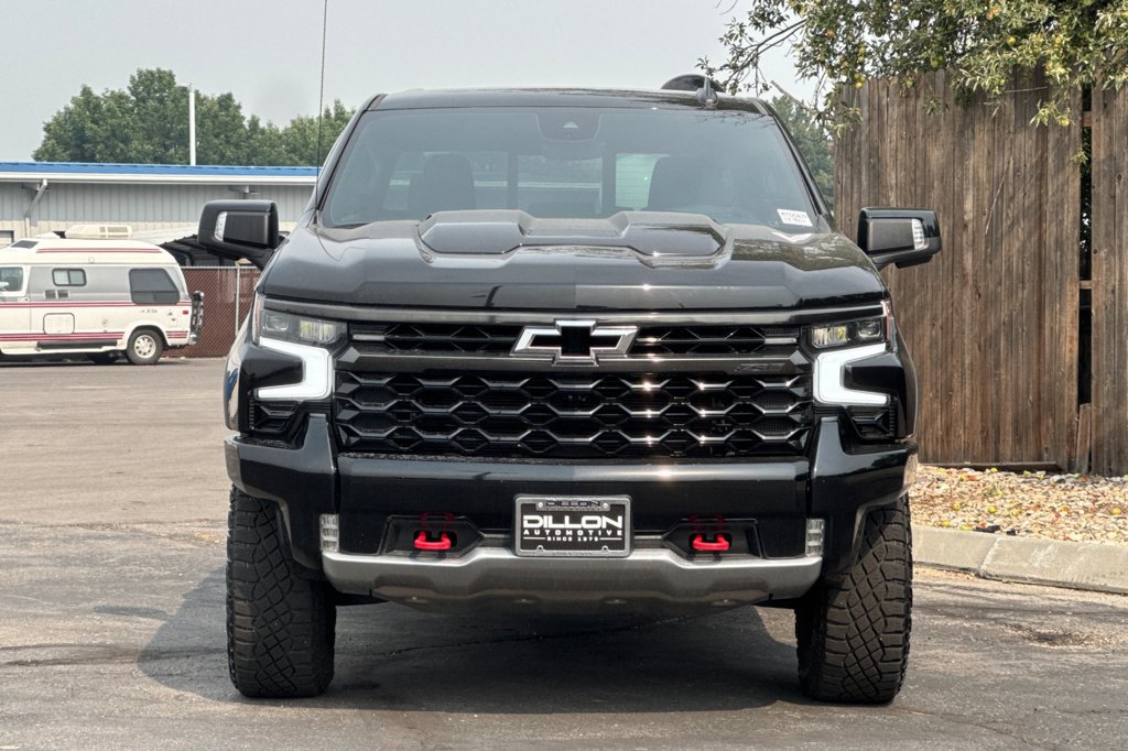 Used 2023 Chevrolet Silverado 1500 ZR2 w/ Technology Package AWD/4WD image 12
