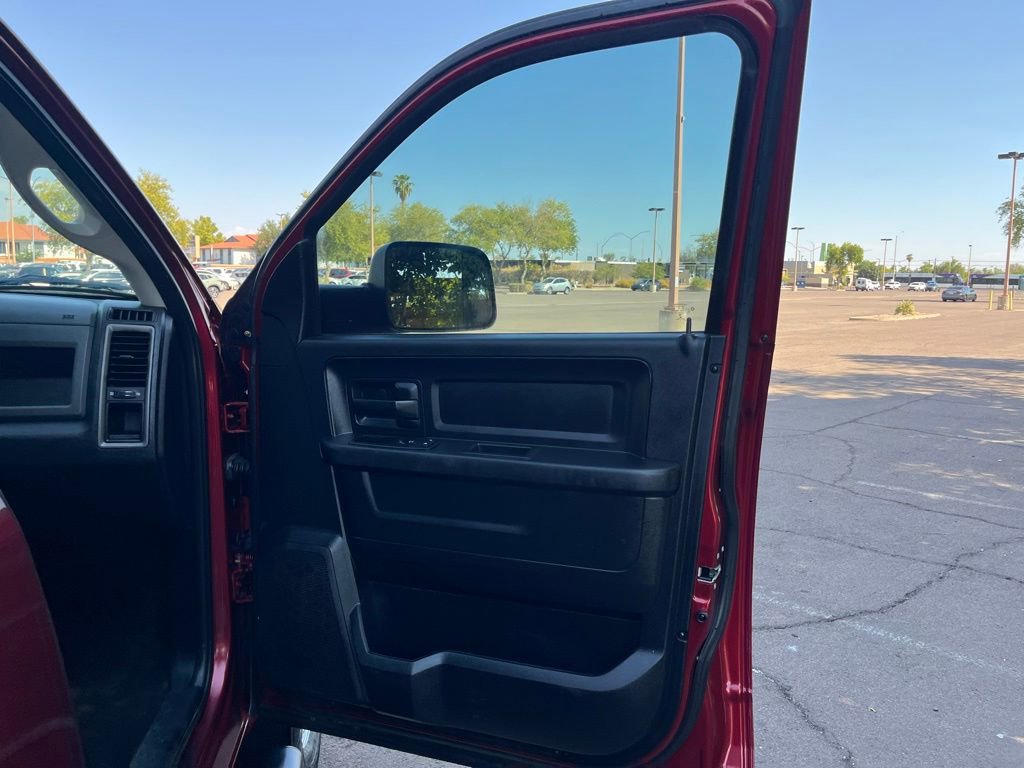 Used 2014 RAM 3500 Tradesman w/ Chrome Appearance Group image 18