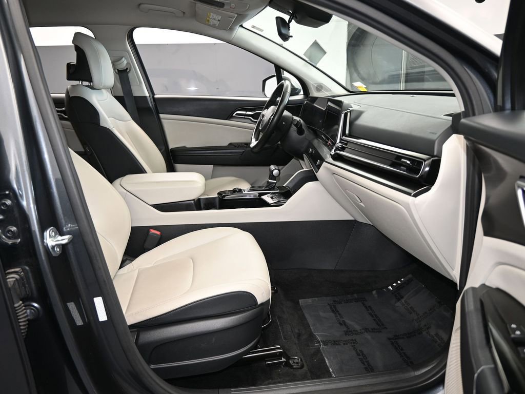 Used 2024 Kia Sportage EX image 47