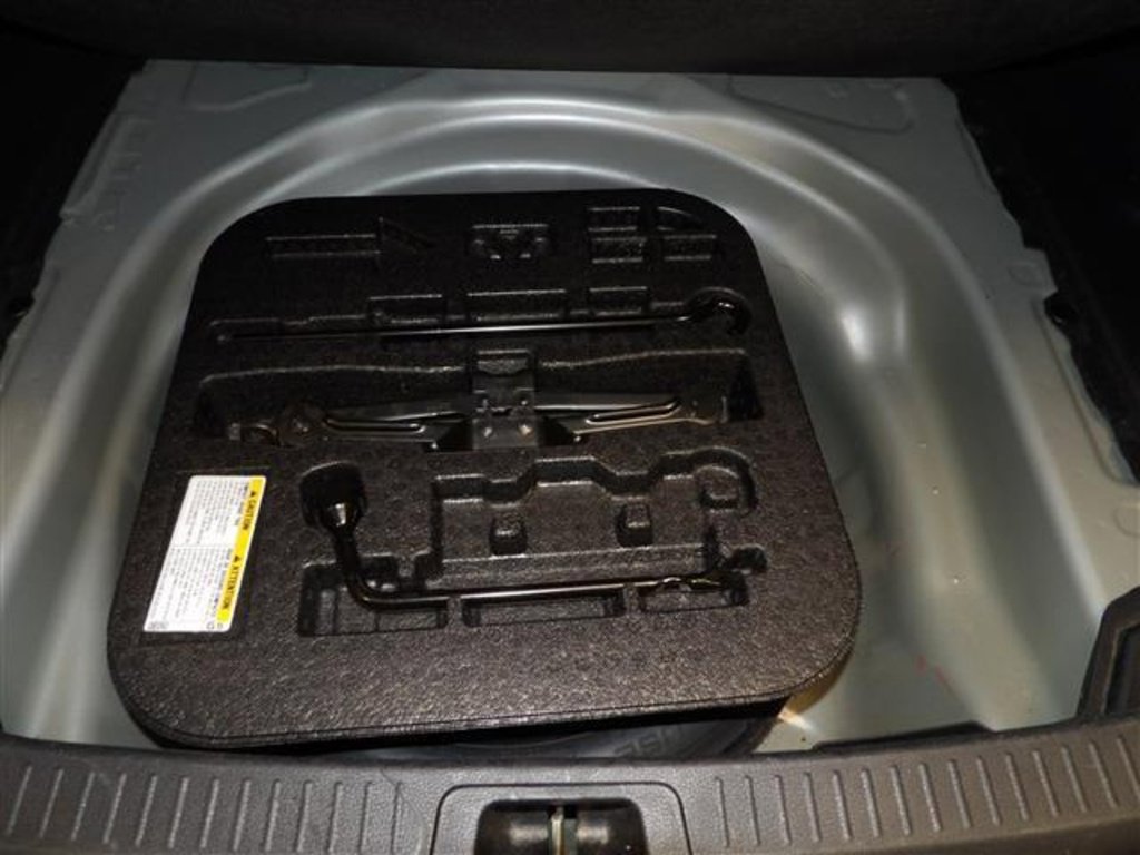 Used 2022 Toyota Corolla LE image 19