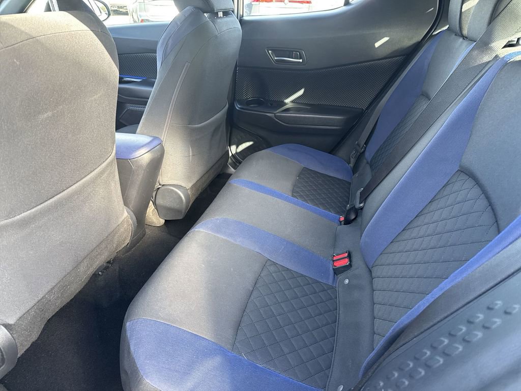 Used 2020 Toyota C-HR XLE image 25