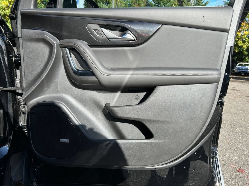 New 2025 Chevrolet Blazer Premier w/ Driver Confidence II Package AWD/4WD image 25