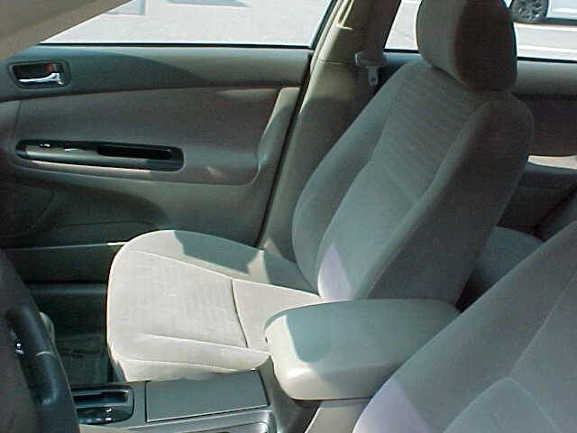 Used 2006 Toyota Camry LE FWD image 18