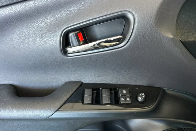Used 2020 Toyota Prius LE FWD image 12