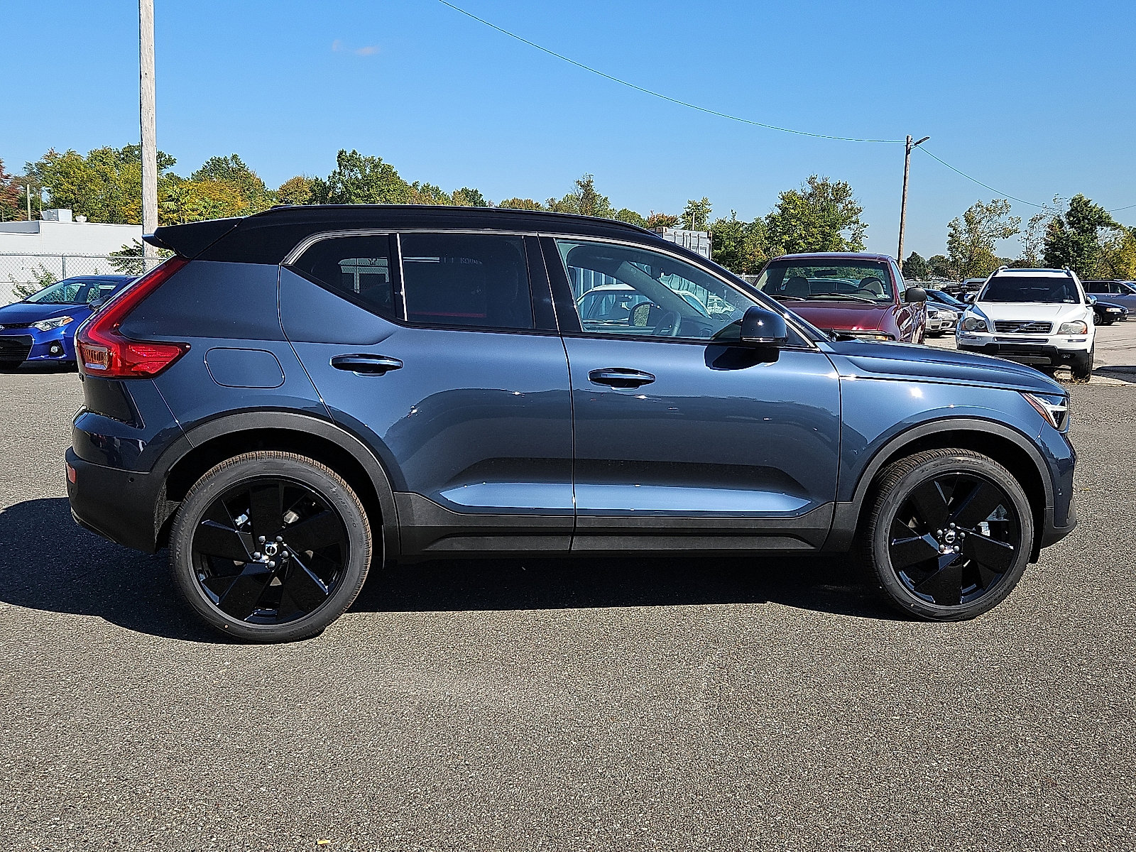 New 2026 Volvo XC40 B5 Ultra w/ Protection Package Premier AWD/4WD image 6