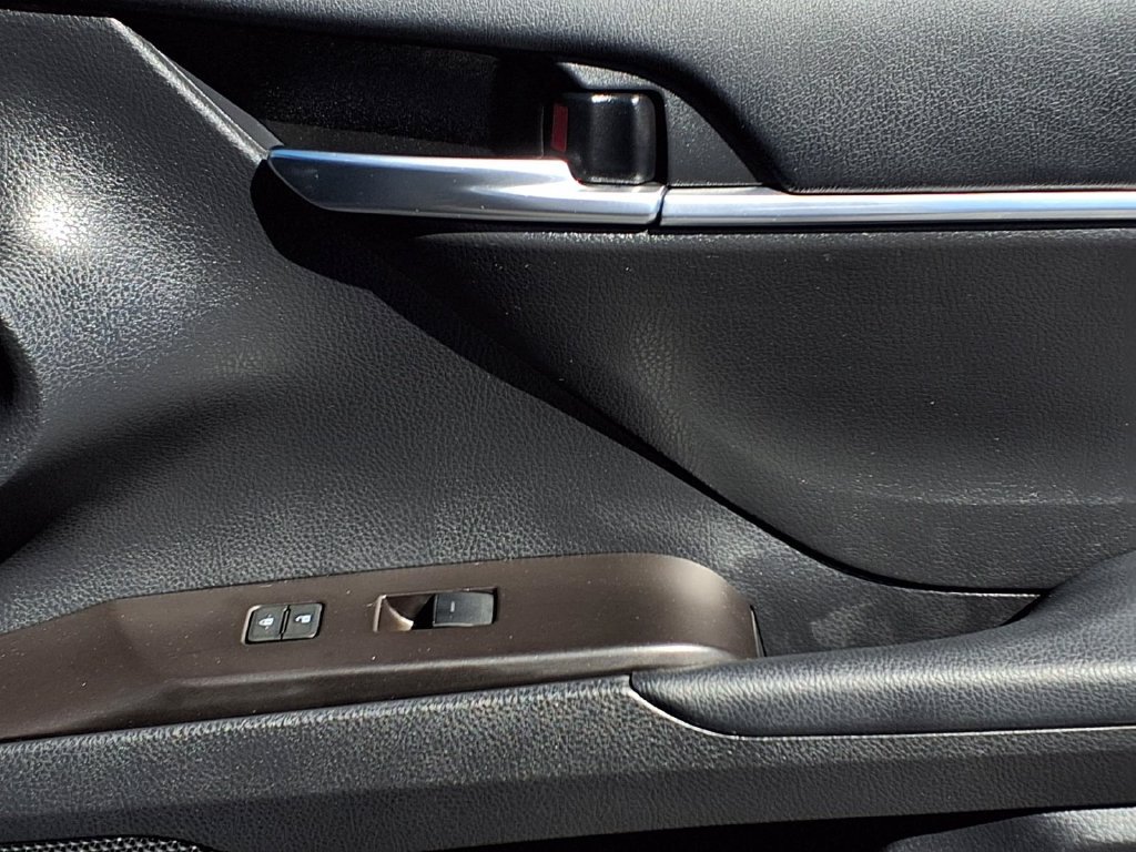 Used 2024 Toyota Camry SE FWD image 37