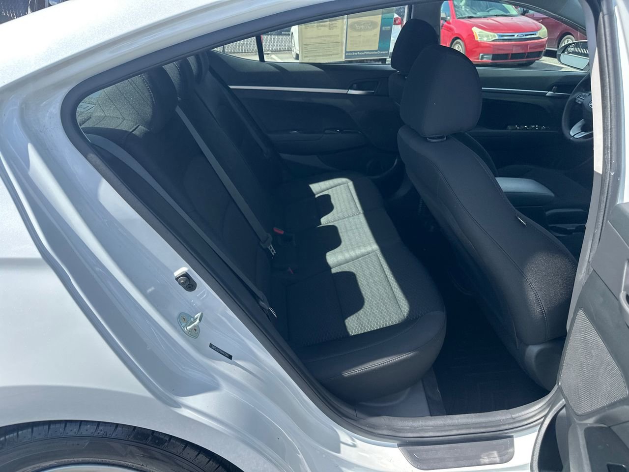 Used 2019 Hyundai Elantra SE w/ Cargo Package image 15