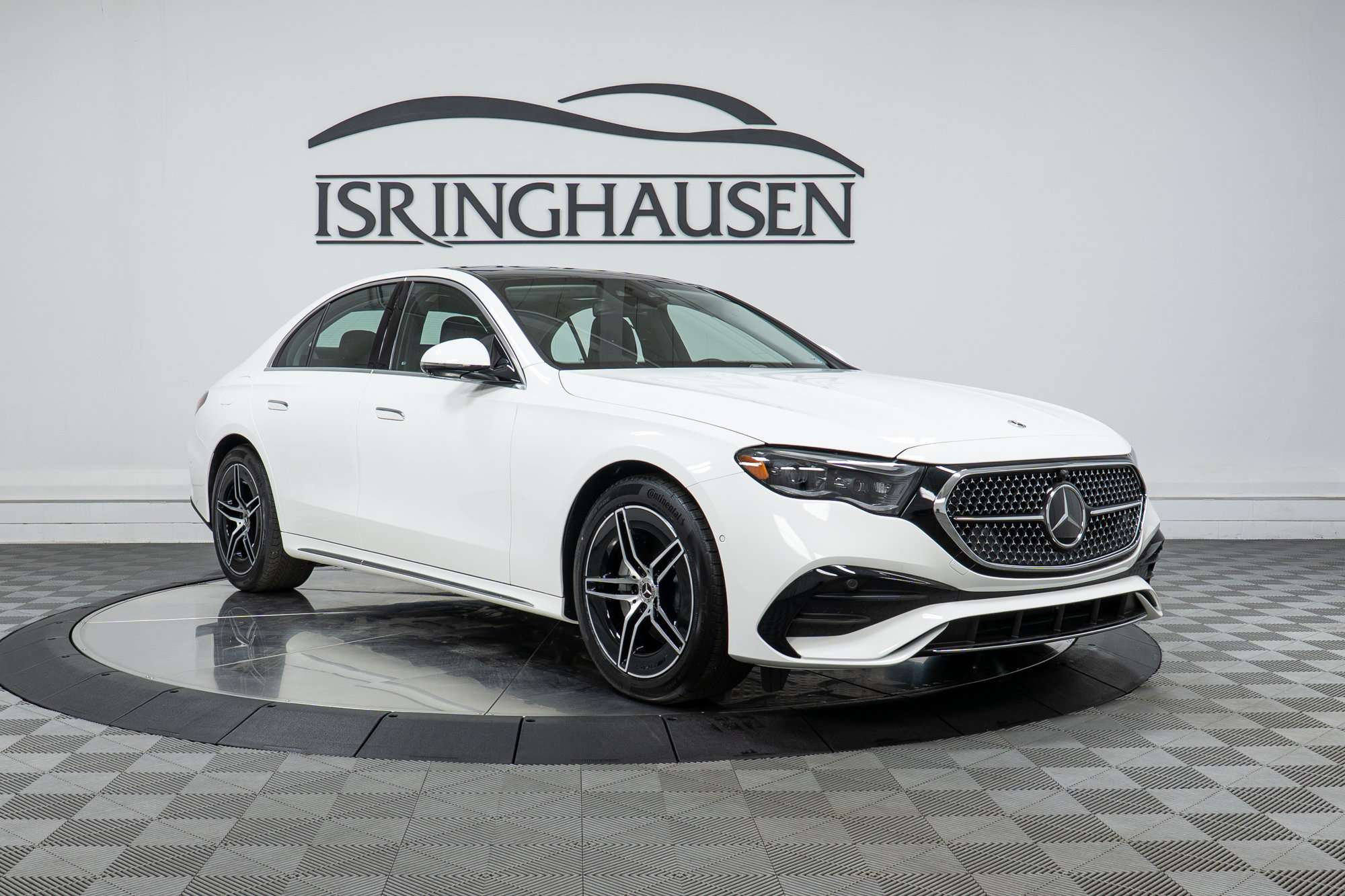 New 2025 Mercedes-Benz E 350 4MATIC Sedan image 3