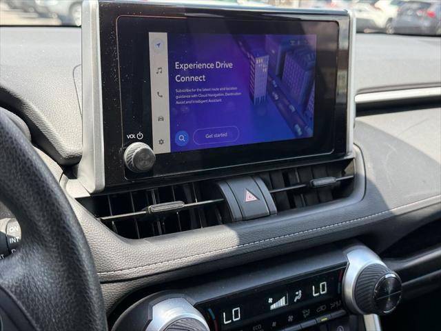 Certified 2025 Toyota RAV4 XLE FWD image 32
