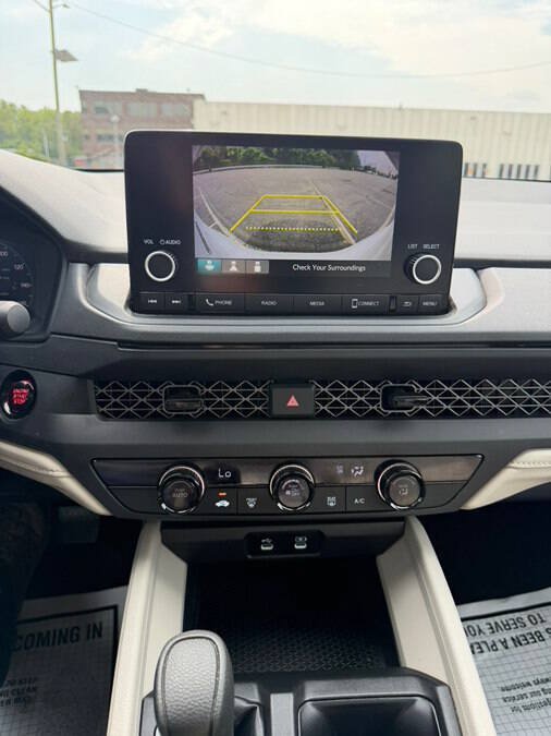 Used 2025 Honda Accord LX image 35