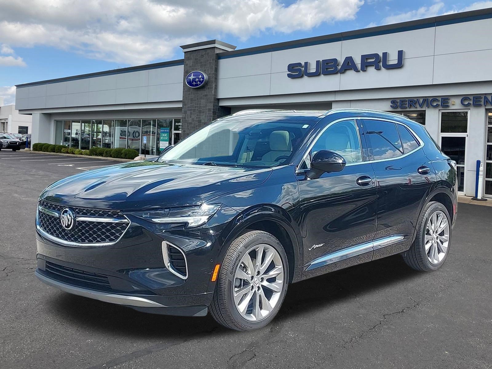 Used 2023 Buick Envision Avenir AWD/4WD image 3